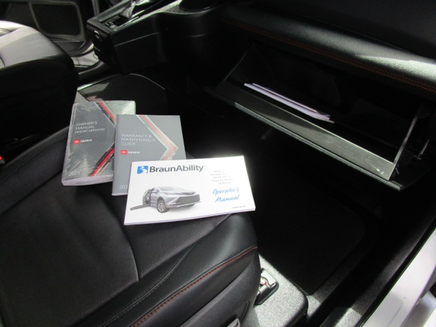 Used 2023 Toyota Sienna Hybrid XSE Sport - BraunAbility Side Entry Entry Fold Out Automatic Ramp