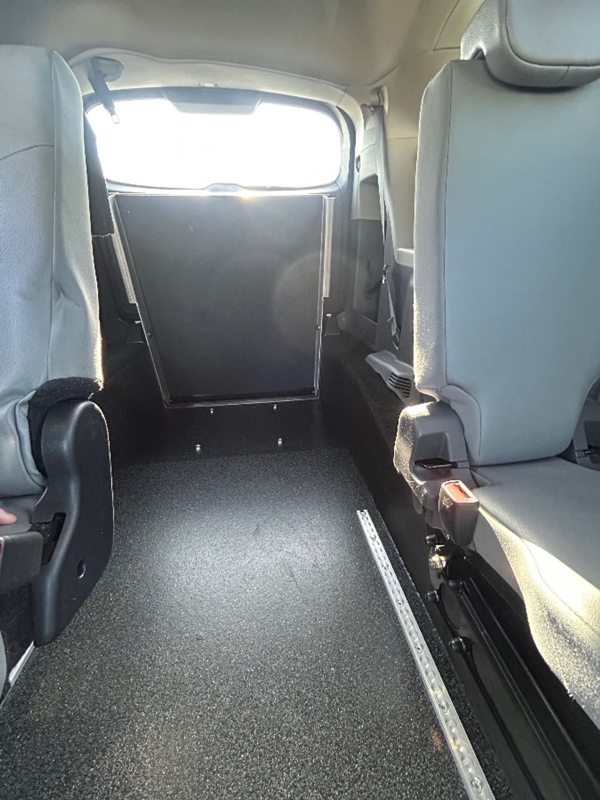 2023 TOYOTA SIENNA - Image 10