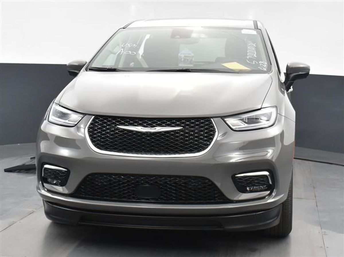 2023 CHRYSLER PACIFICA - Image 18