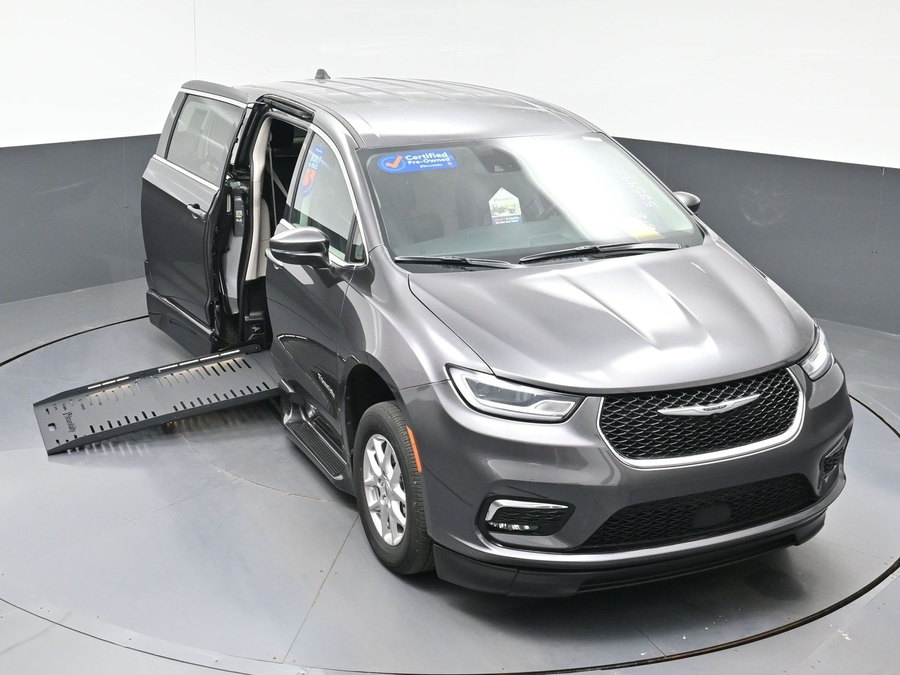 Used 2023 Chrysler Pacifica Touring L - BraunAbility Side Entry Fold Out Automatic Ramp