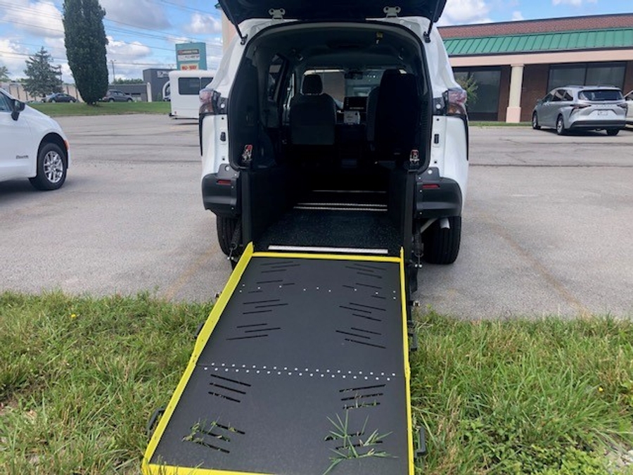 Used 2024 Toyota Sienna Hybrid LE - Vantage Mobility Commercial Rear Entry Entry Fold Out Manual Ramp
