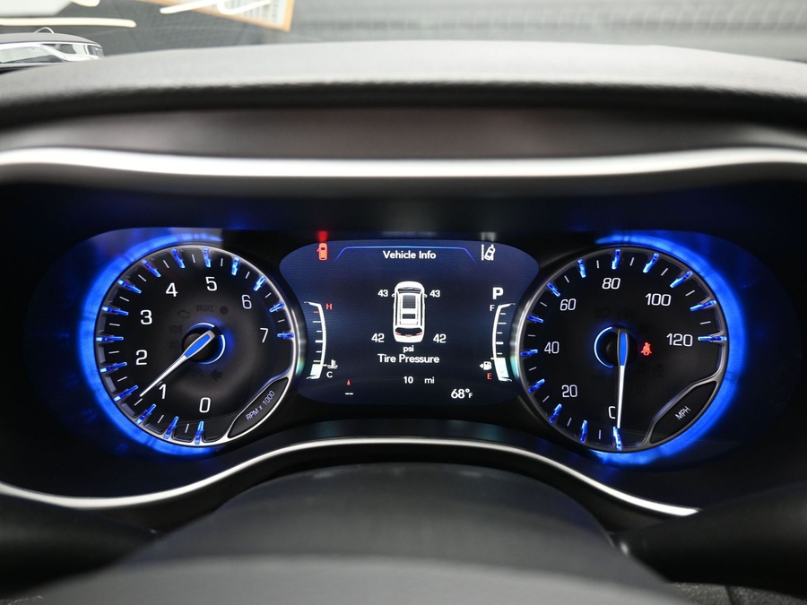 New 2026 Chrysler Pacifica Select Safety - BraunAbility Side Entry Entry Fold Out Automatic Ramp