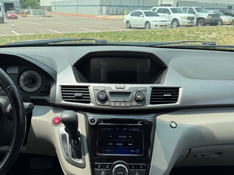 2016 Honda Odyssey 16