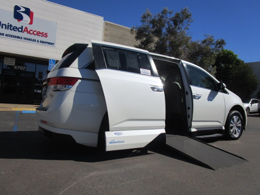 Used 2016 Honda Odyssey EX-L - VMI Side Entry Entry In Floor Automatic Ramp
