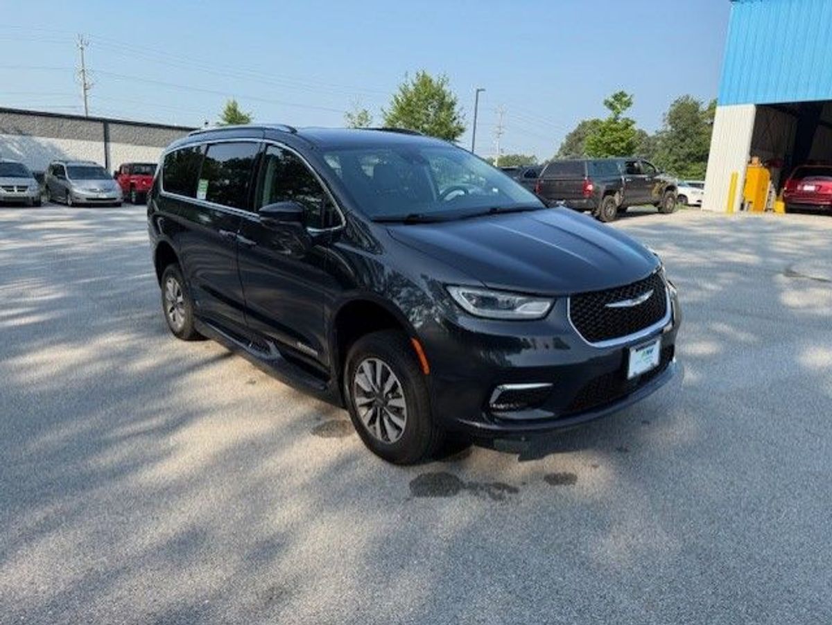 2021 CHRYSLER PACIFICA - Image 4