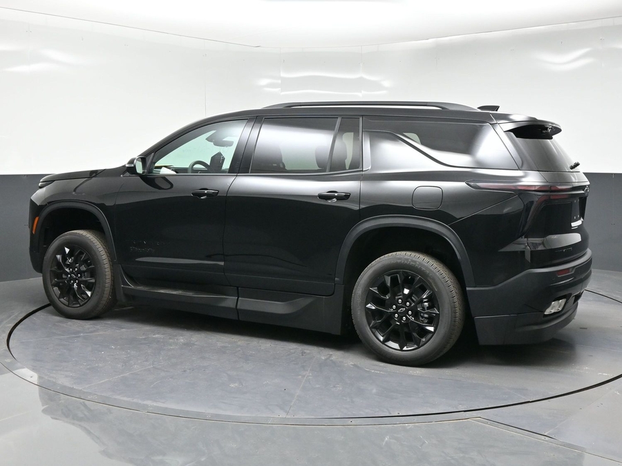 New 2026 Chevrolet Traverse 1LT Midnight - BraunAbility Side Entry In Floor Automatic Ramp