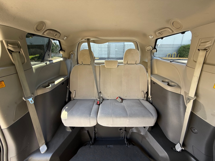 Used 2013 Toyota Sienna LE - VMI Side Entry Entry In Floor Manual Ramp