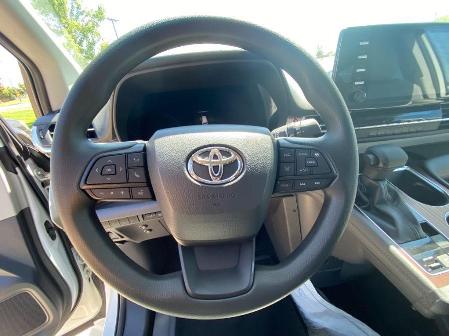 2022 TOYOTA SIENNA - Image 13