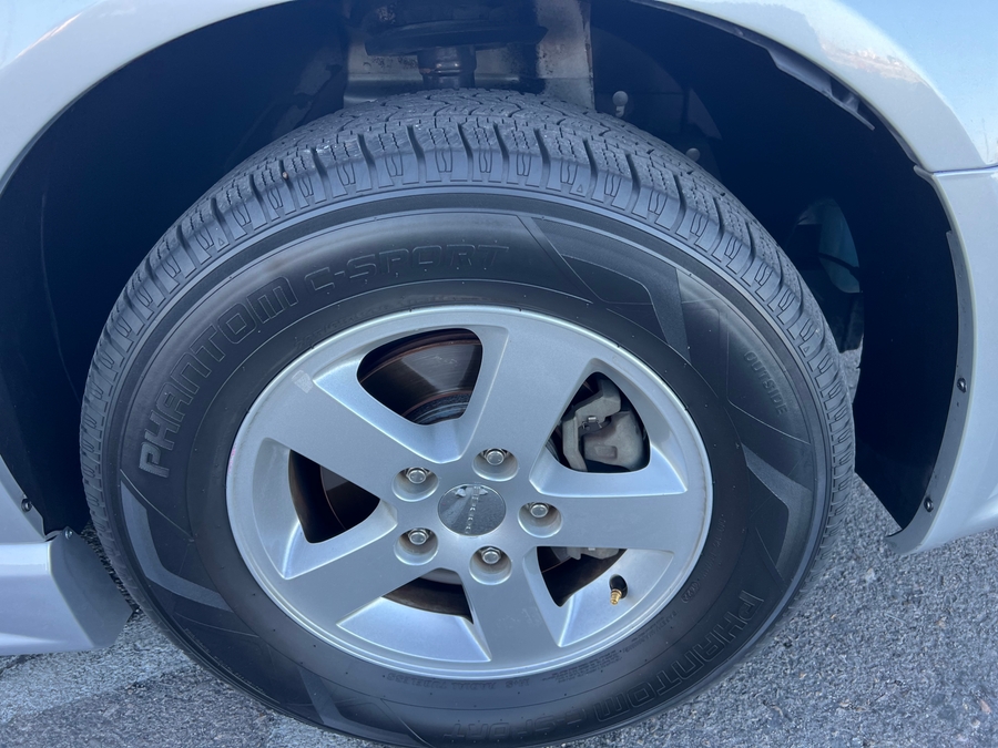 Used 2012 Dodge Grand Caravan SXT - BraunAbility Side Entry Entry Fold Out Automatic Ramp