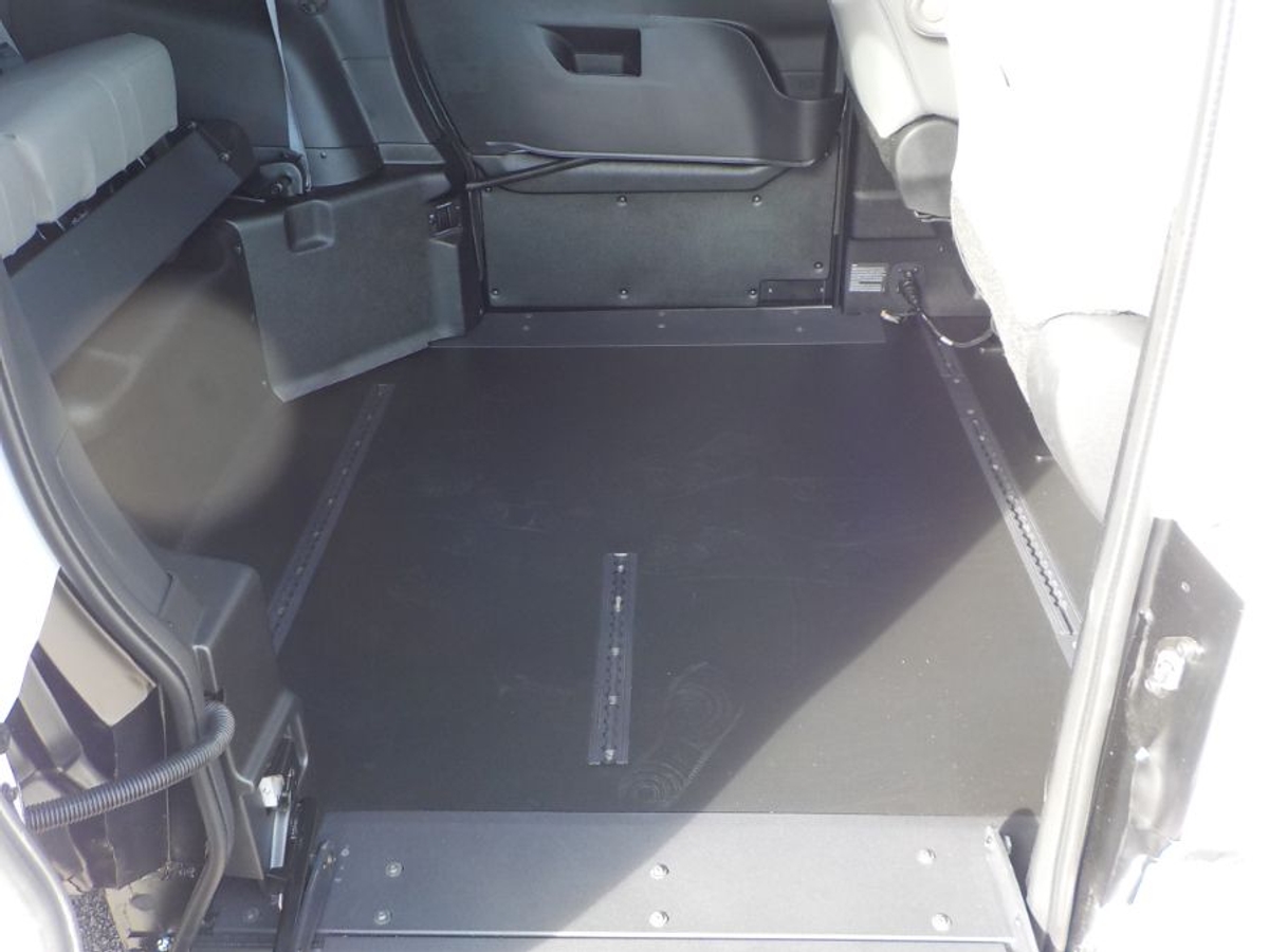 2025 TOYOTA SIENNA - Image 18