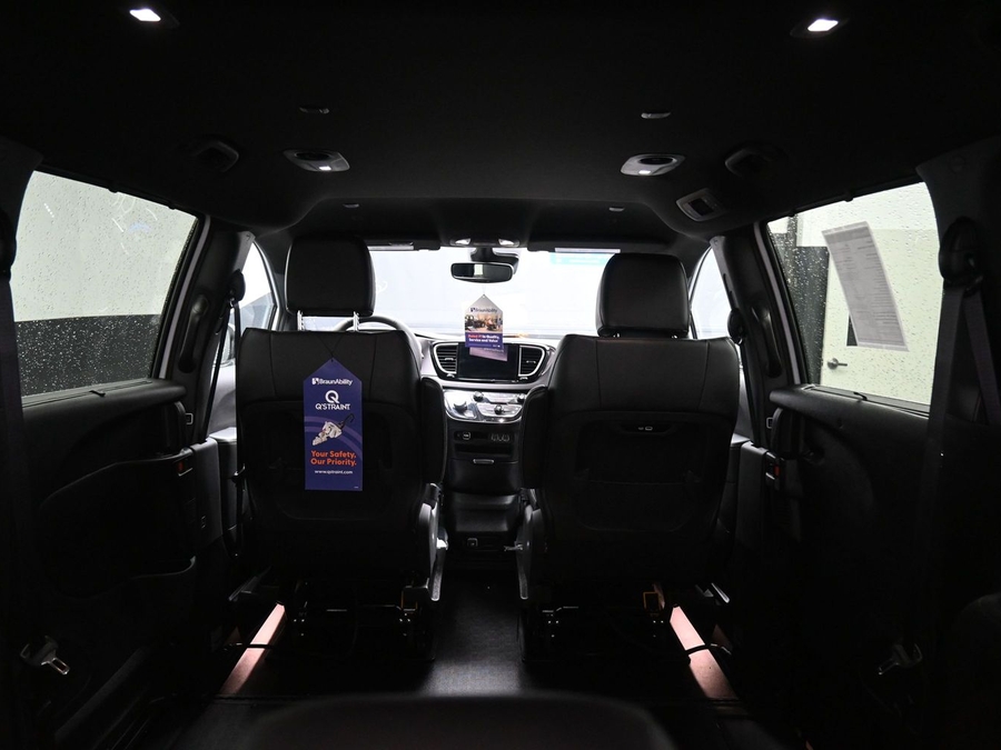 Used 2025 Chrysler Pacifica Select Safety - BraunAbility Side Entry In Floor Automatic Ramp