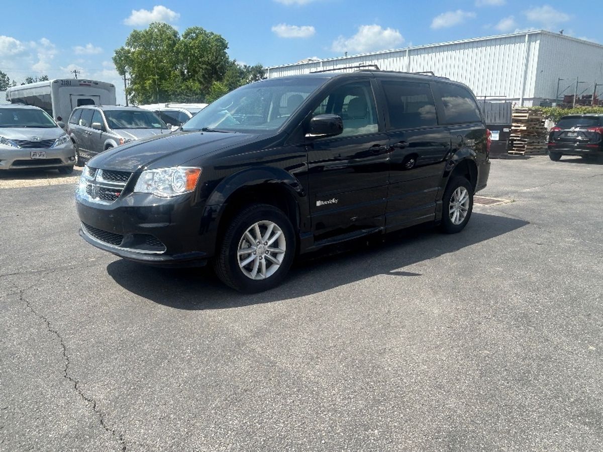 Black Dodge Grand Caravan image number 1