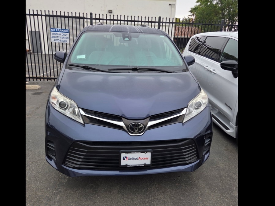 Used 2020 Toyota Sienna LE - VMI Side Entry In Floor Automatic Ramp