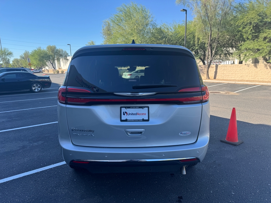 Used 2023 Chrysler Pacifica Touring L - BraunAbility Side Entry Fold Out Automatic Ramp