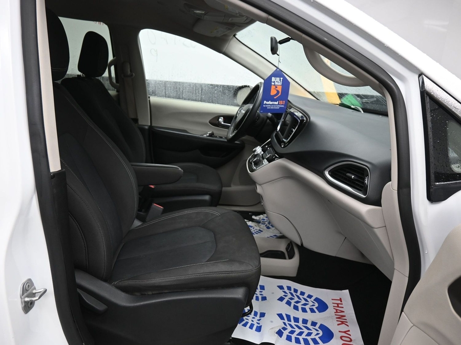 Used 2022 Chrysler Voyager LX - BraunAbility Side Entry Entry Fold Out Manual Ramp