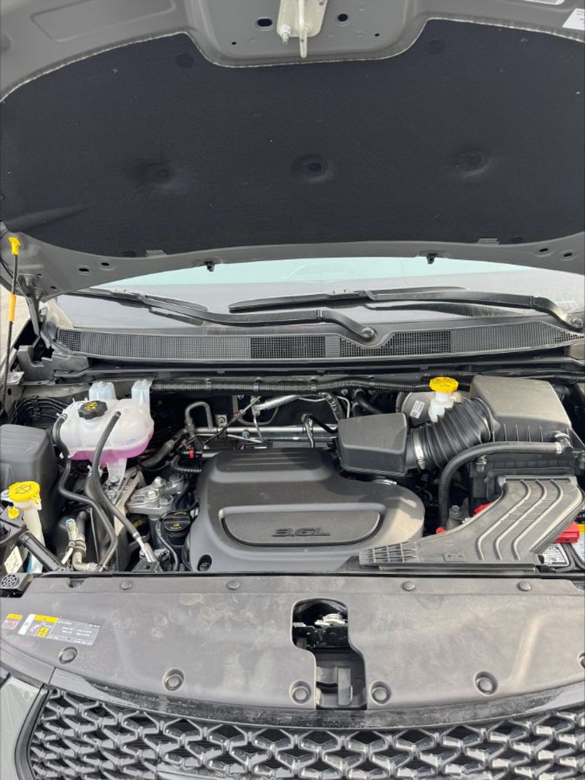 2024 CHRYSLER PACIFICA - Image 10