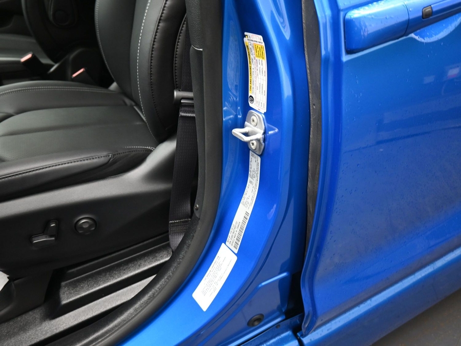 New 2026 Chrysler Pacifica Select Sport - BraunAbility Side Entry Entry In Floor Automatic Ramp