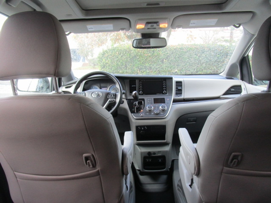 Used 2020 Toyota Sienna XLE Base - BraunAbility Side Entry Entry Fold Out Automatic Ramp