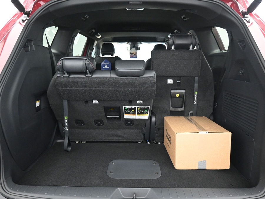 New 2026 Toyota Sienna Hybrid XSE Sport - BraunAbility Side Entry Fold Out Automatic Ramp