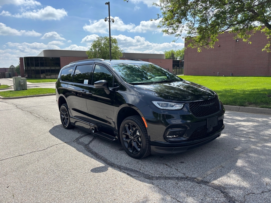 Used 2023 Chrysler Pacifica Touring L Sport - BraunAbility Side Entry Entry Fold Out Automatic Ramp
