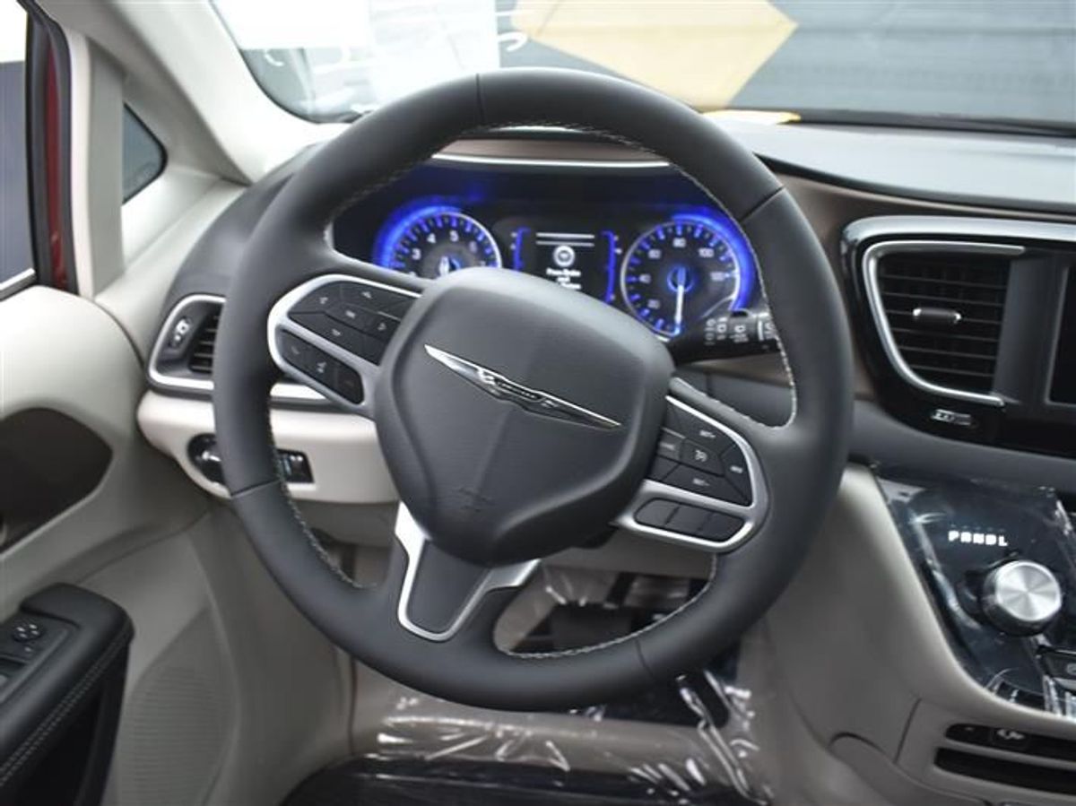 2023 CHRYSLER VOYAGER - Image 18