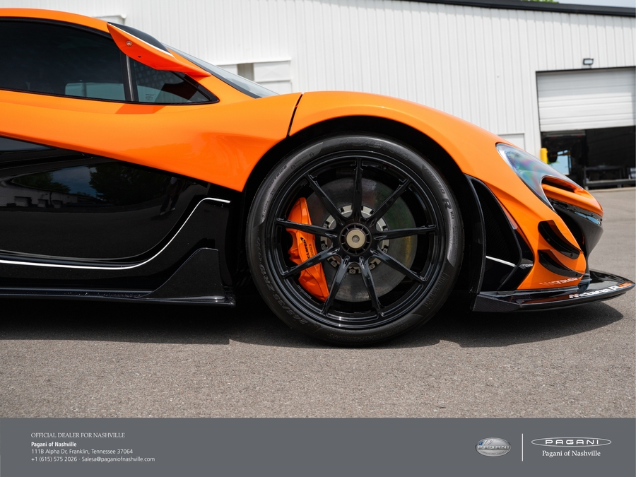 2015 McLaren P1