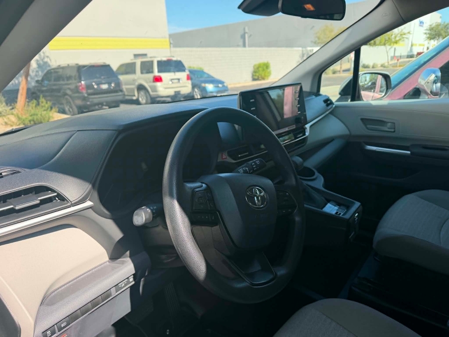 Used 2024 Toyota Sienna Hybrid LE - BraunAbility Side Entry Fold Out Automatic Ramp