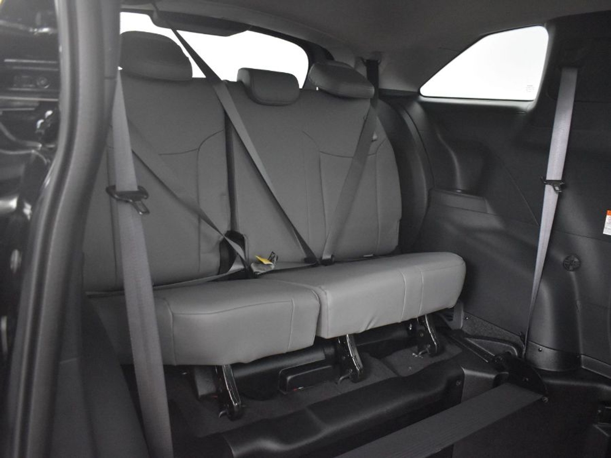 2025 TOYOTA SIENNA - Image 10