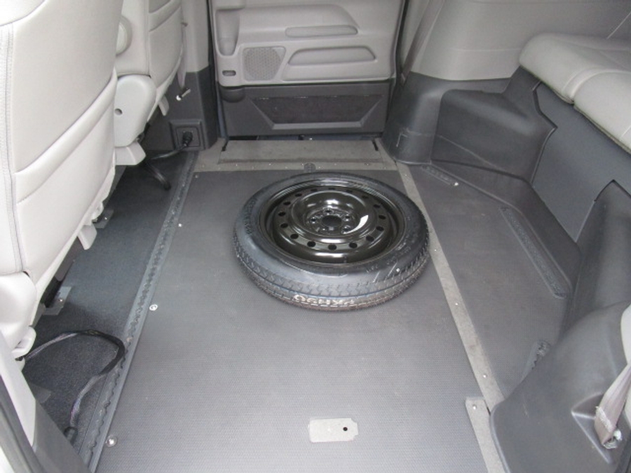 Used 2015 Honda Odyssey Touring Elite - VMI Side Entry Entry In Floor Automatic Ramp