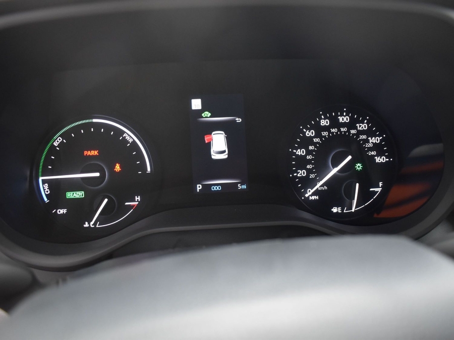 New 2025 Toyota Sienna Hybrid LE - BraunAbility Side Entry Entry Fold Out Automatic Ramp