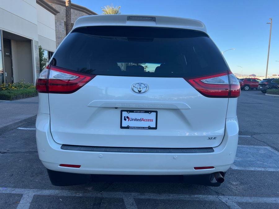 Used 2015 Toyota Sienna XLE Premium - VMI Side Entry Entry In Floor Automatic Ramp