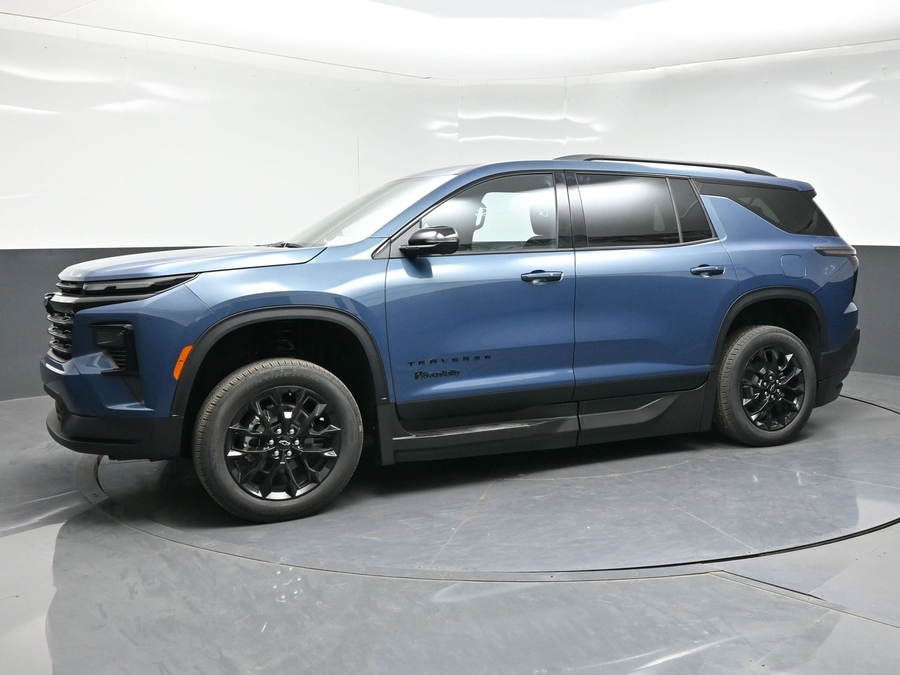 New 2026 Chevrolet Traverse 1LT Midnight - BraunAbility Side Entry In Floor Automatic Ramp