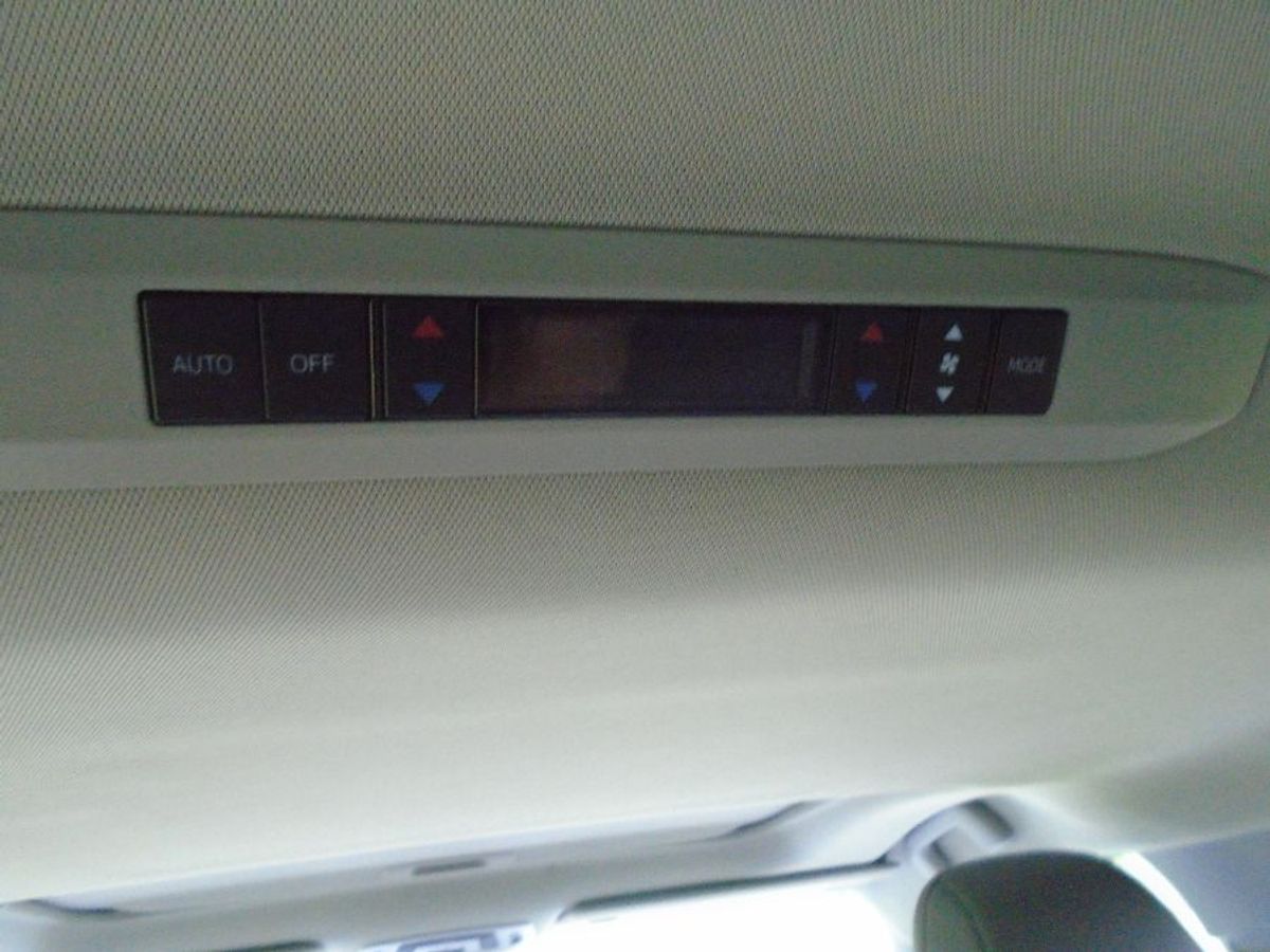 2024 TOYOTA SIENNA - Image 5