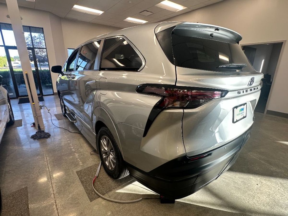 Plata Toyota Sienna número de imagen 4