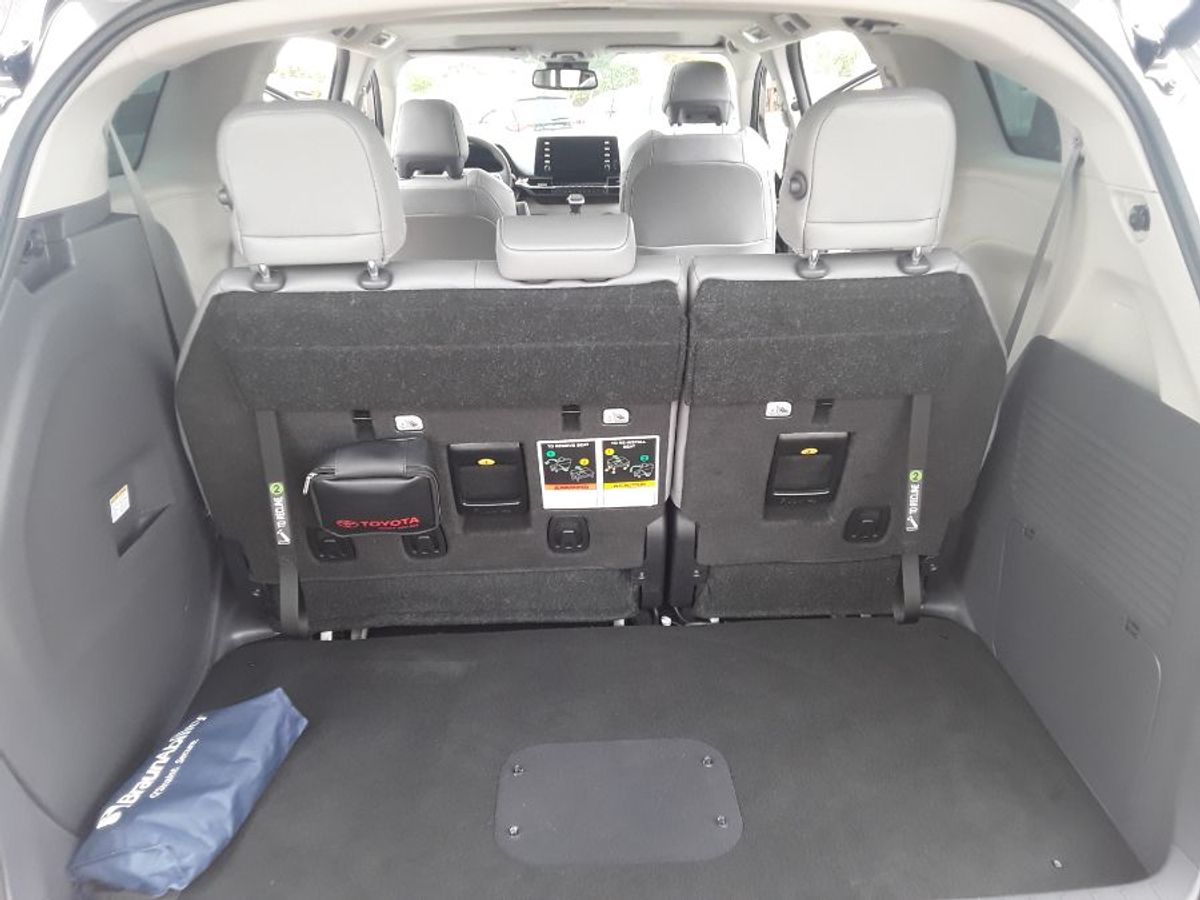 2023 TOYOTA SIENNA - Image 14