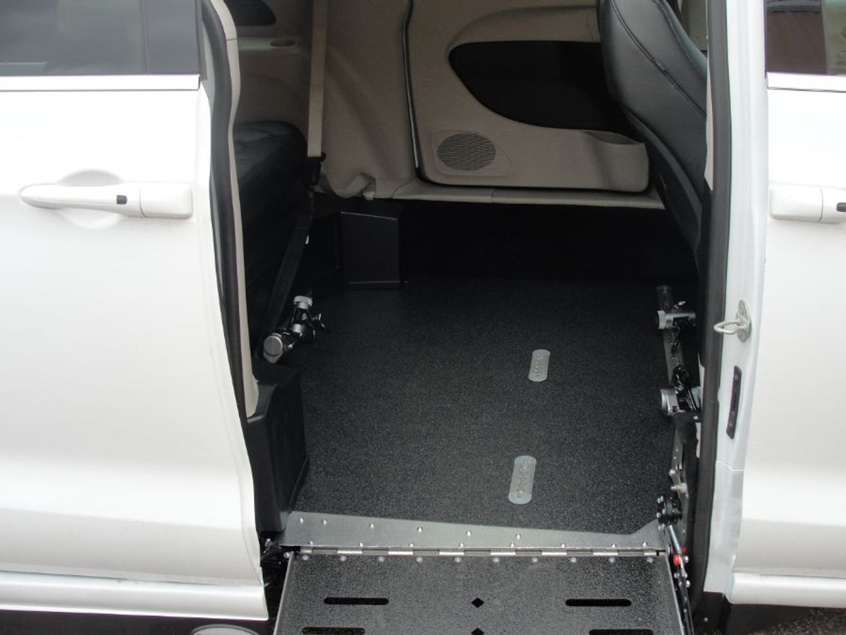 2024 CHRYSLER PACIFICA - Image 18