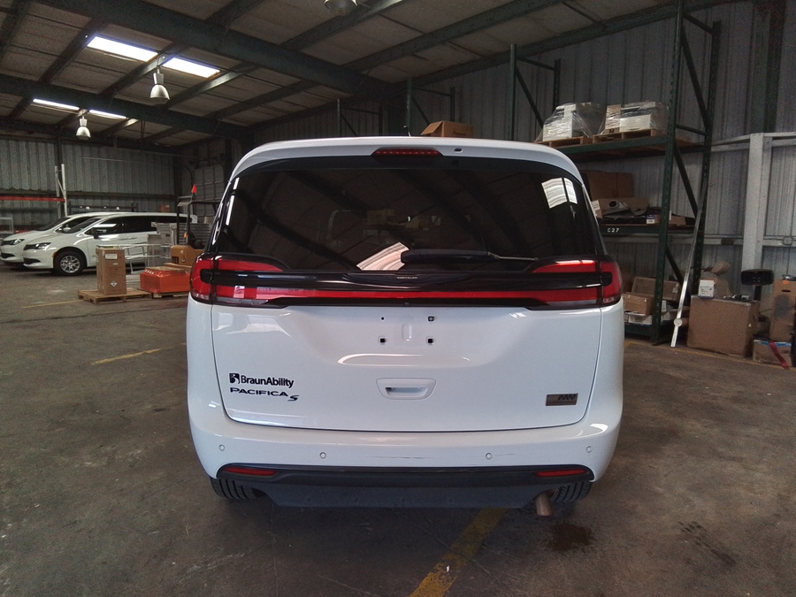 2023 Chrysler Pacifica Touring L - Photo 29
