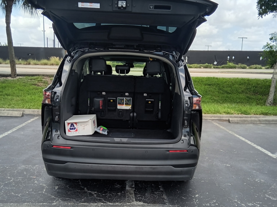 2023 Toyota Sienna XLE - Photo 10