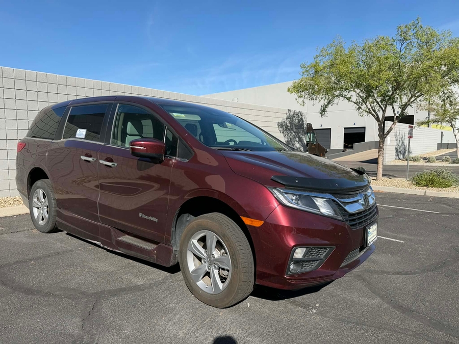 Used 2019 Honda Odyssey EX-L - BraunAbility Side Entry Entry In Floor Automatic Ramp