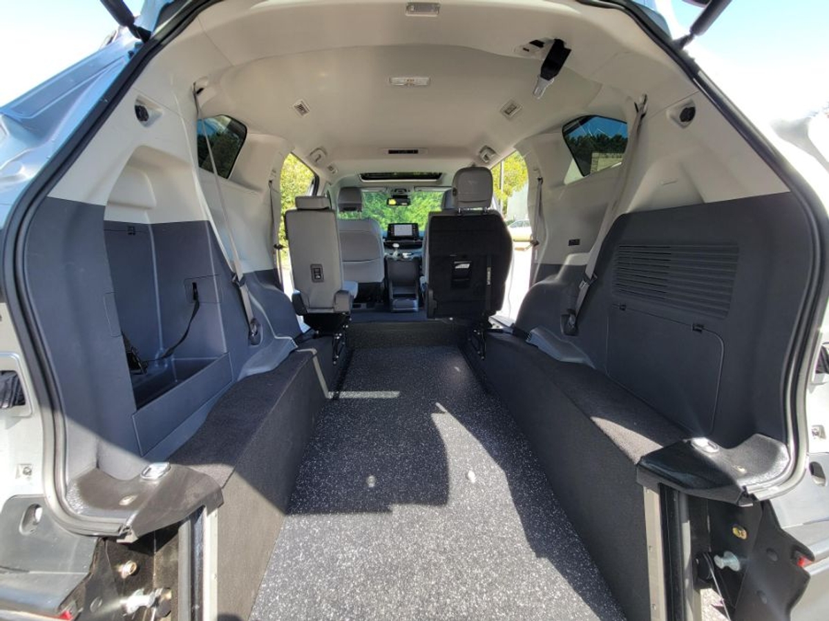 2024 TOYOTA SIENNA - Image 13