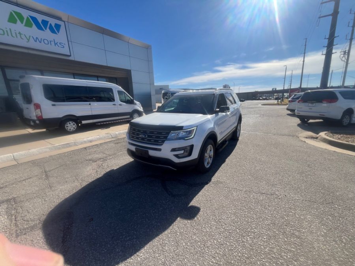 2017 FORD EXPLORER - Image 3