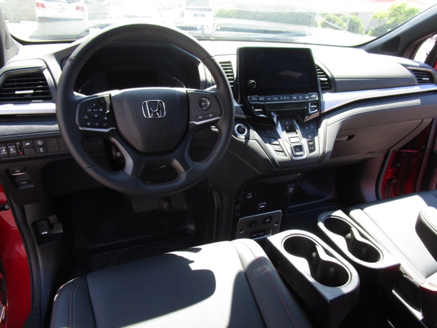 New 2026 Honda Odyssey Sport - BraunAbility Side Entry In Floor Automatic Ramp