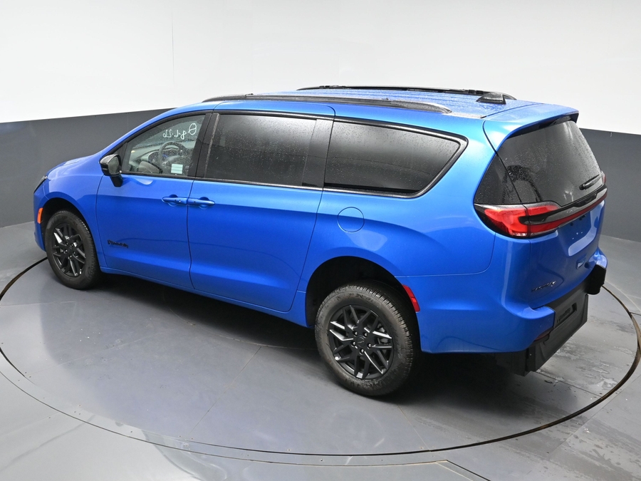 New 2027 Chrysler Pacifica Select Safety - BraunAbility Rear Entry Fold Out Manual Ramp