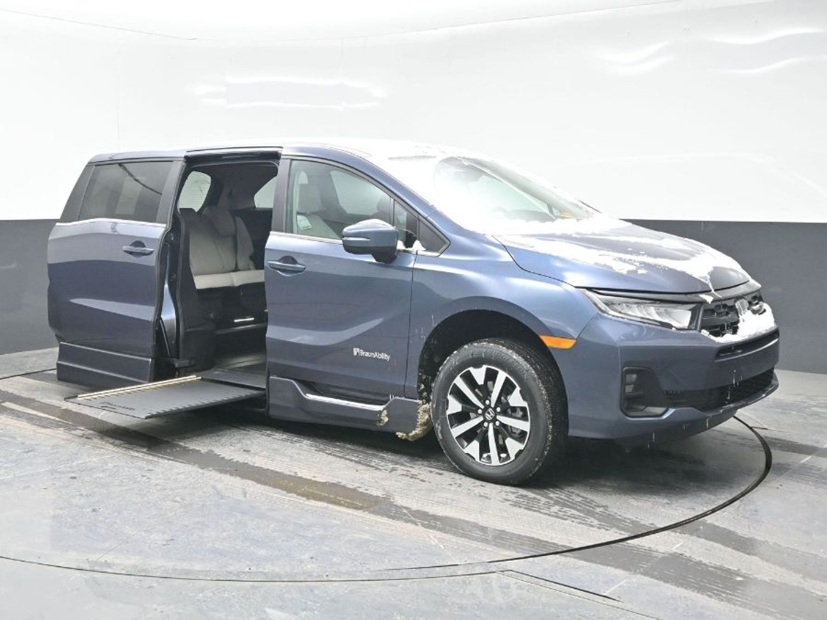 2026 Honda Odyssey EX-L's photo