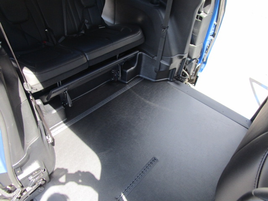 New 2026 Chrysler Pacifica Select Safety - BraunAbility Side Entry Entry Fold Out Automatic Ramp