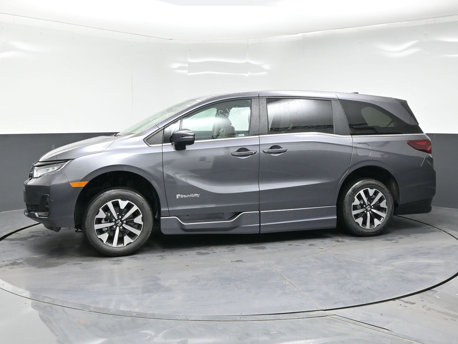 Grey Honda Odyssey with Side Entry Automatic In Floor ramp