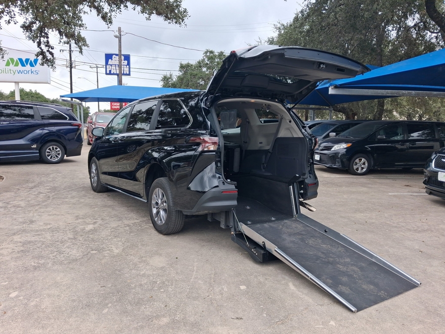 Black Toyota Sienna with Rear Entry Manual Fold Out ramp