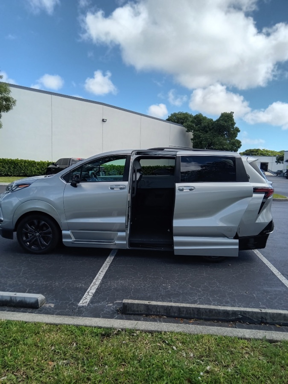 2022 TOYOTA SIENNA - Image 6