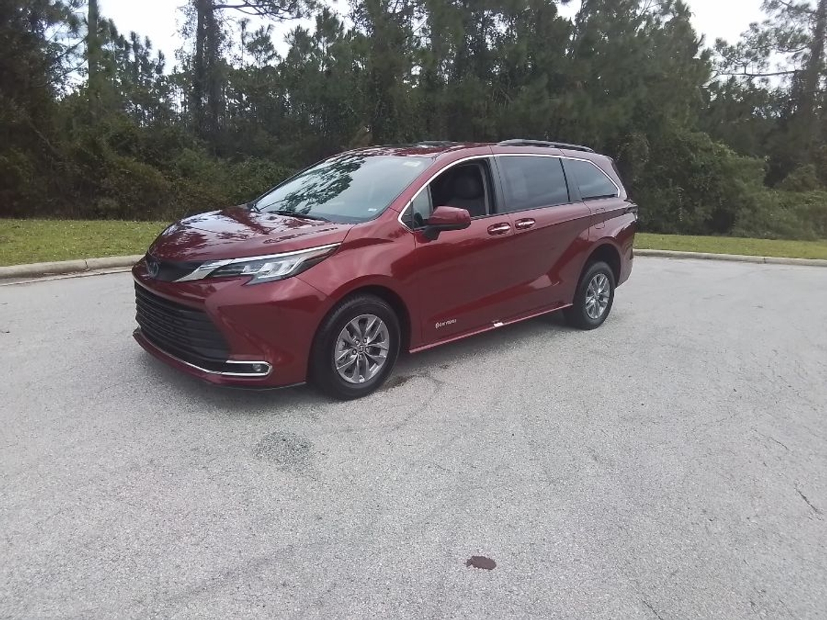 2023 TOYOTA SIENNA - Image 8