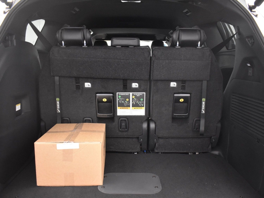 New 2025 Toyota Sienna Hybrid XSE - BraunAbility Side Entry Entry Fold Out Automatic Ramp